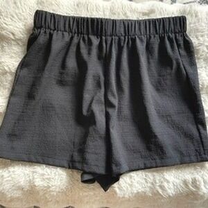 SHEIN Womens Black Textured Elastic Waist Casual Shorts Large US 8/10 Summer